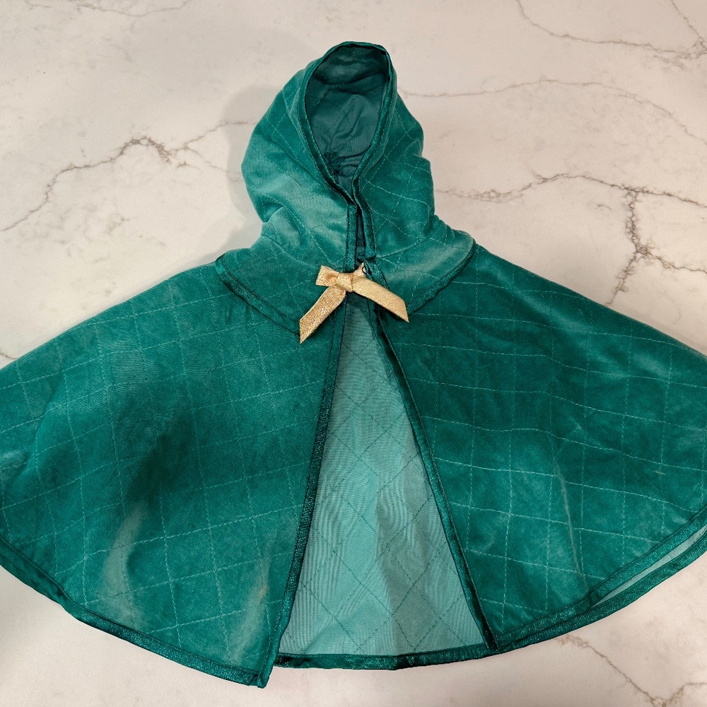 Elizabeth Cole Green Riding Cloak – American Girl Retired